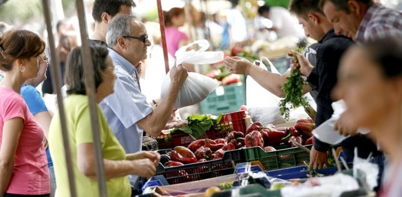Intensive Spanish Courses mercado-SLM.jpg